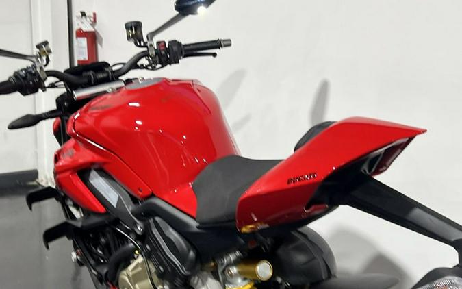 2024 Ducati Streetfighter V4 Red