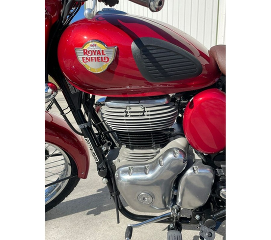 2026 Royal Enfield CLASSIC 350- MADRAS RED