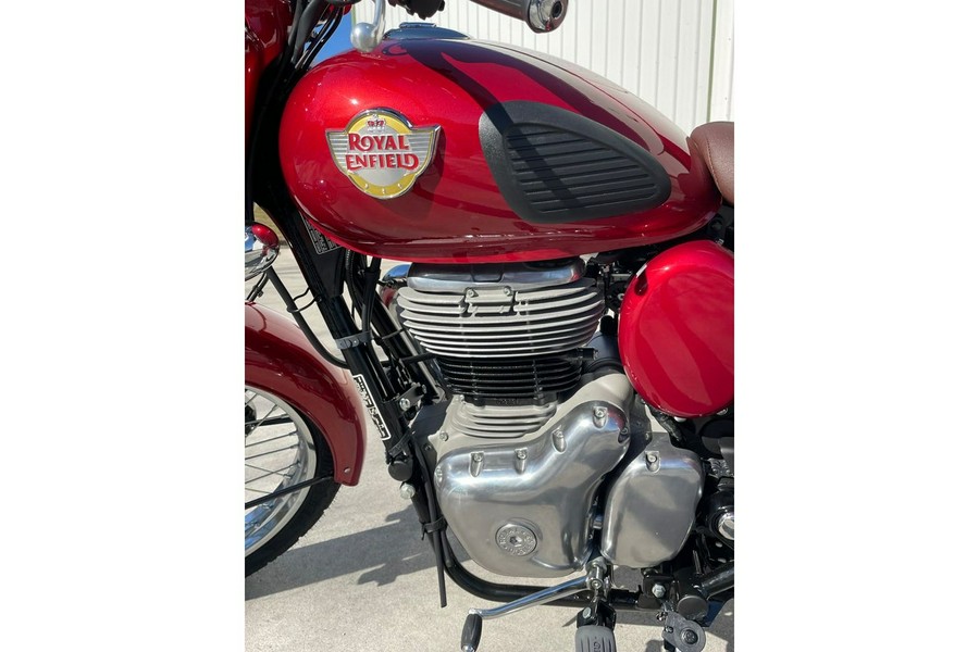 2026 Royal Enfield CLASSIC 350- MADRAS RED
