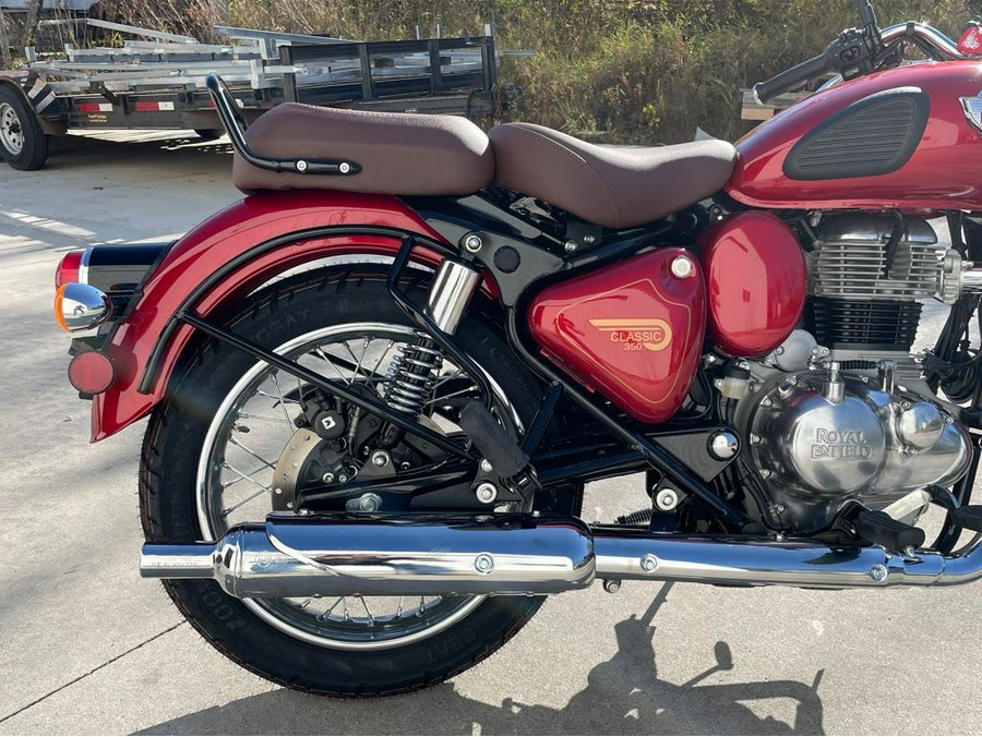 2026 Royal Enfield CLASSIC 350- MADRAS RED