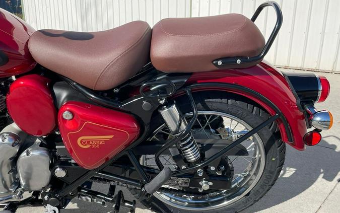 2026 Royal Enfield CLASSIC 350- MADRAS RED