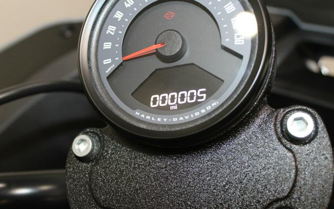 Harley-Davidson® Low Rider® ST 2026 FXLRST 84667326 DRK BILIARD GRY