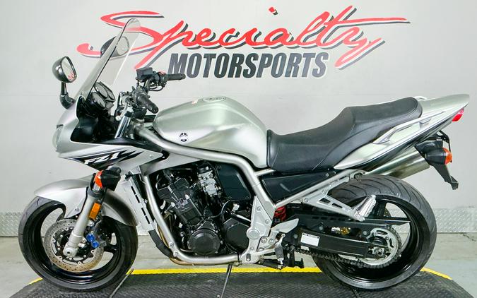 2005 Yamaha FZ1