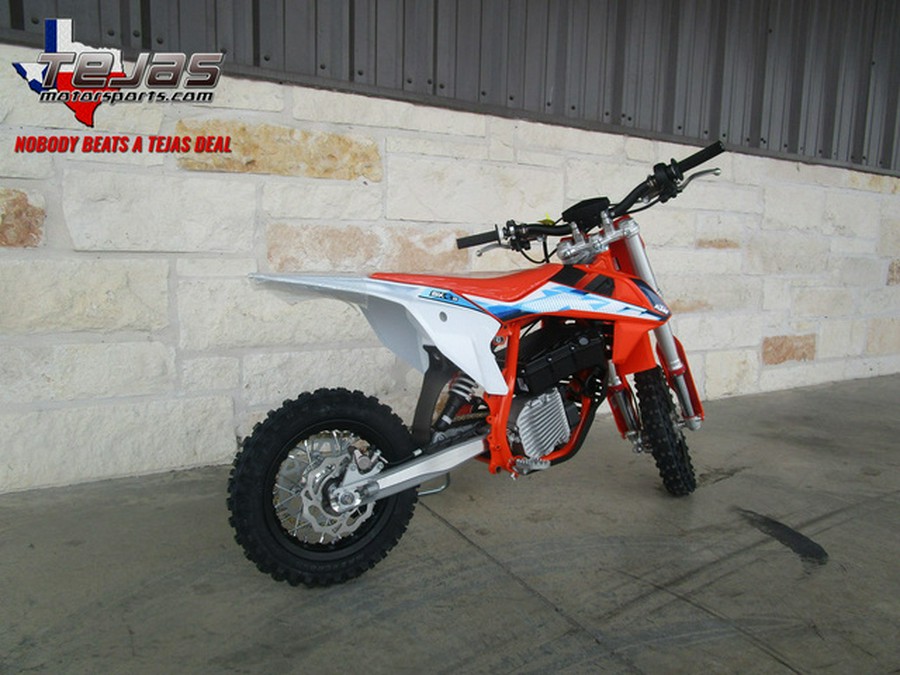 2024 KTM SX-E 3