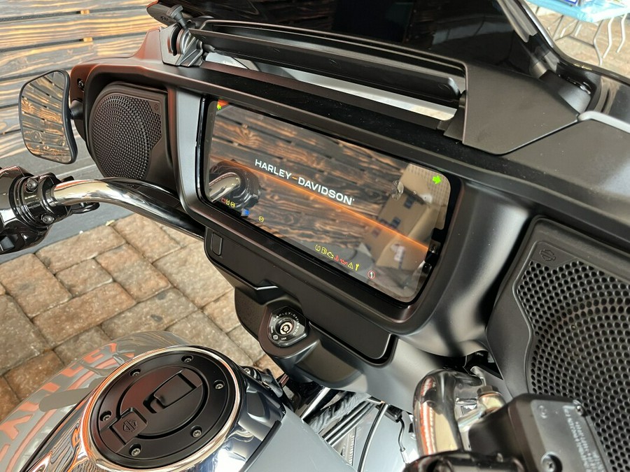 FLHX 2024 Street Glide®