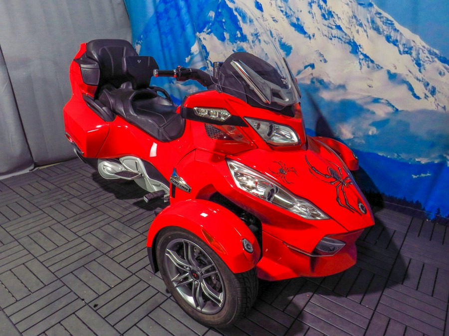 2012 Can-Am® Spyder Roadster RT-S