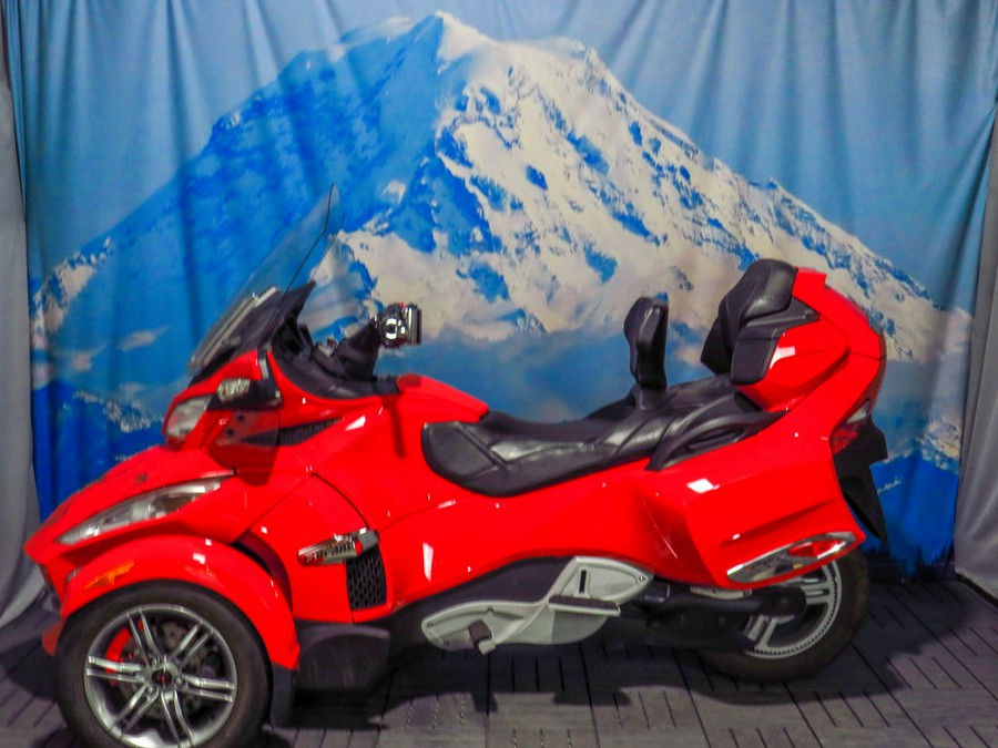 2012 Can-Am® Spyder Roadster RT-S