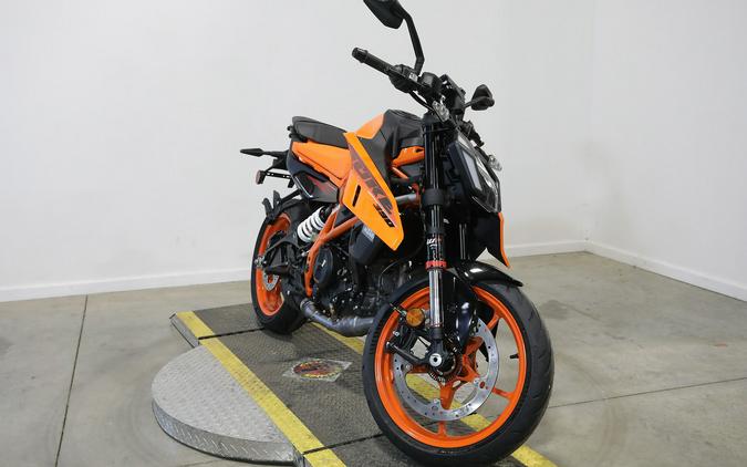 2024 KTM 390 Duke