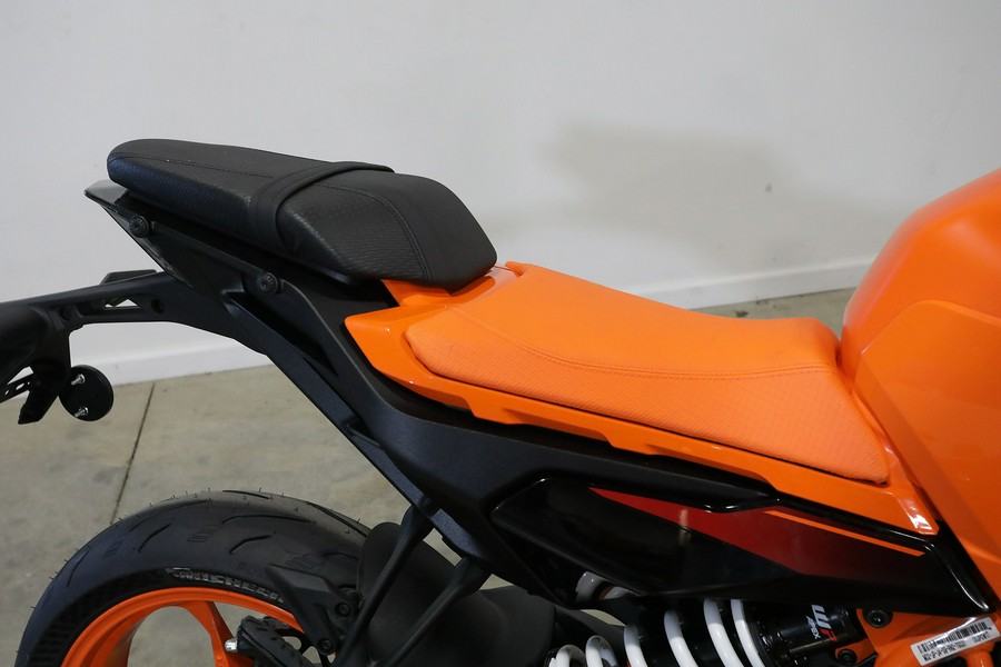 2024 KTM 390 Duke