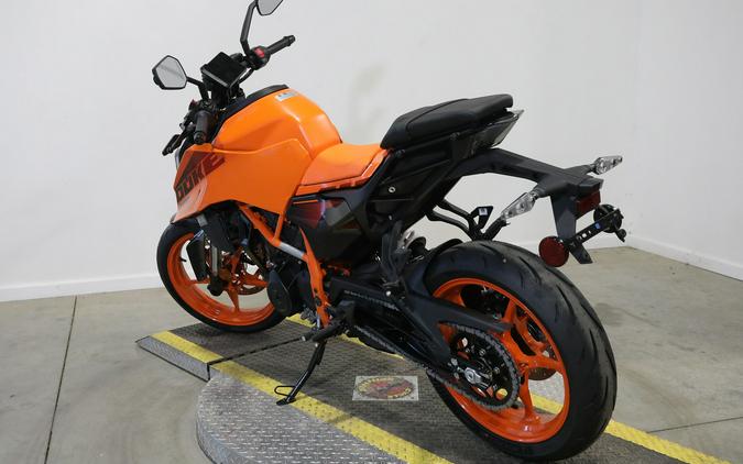 2024 KTM 390 Duke