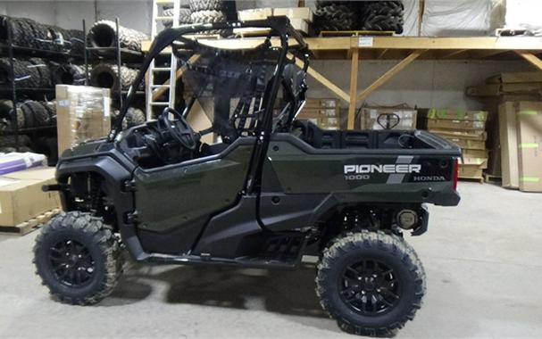 2024 Honda Pioneer 1000 Deluxe