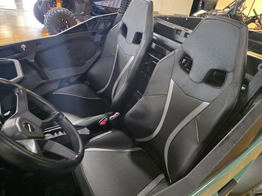 2025 Can-Am Commander DPS 700