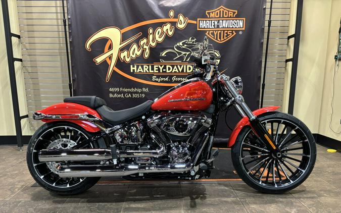 2026 Harley-Davidson® Breakout® Blood Orange - Chrome