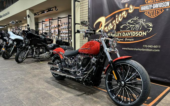 2026 Harley-Davidson® Breakout® Blood Orange - Chrome