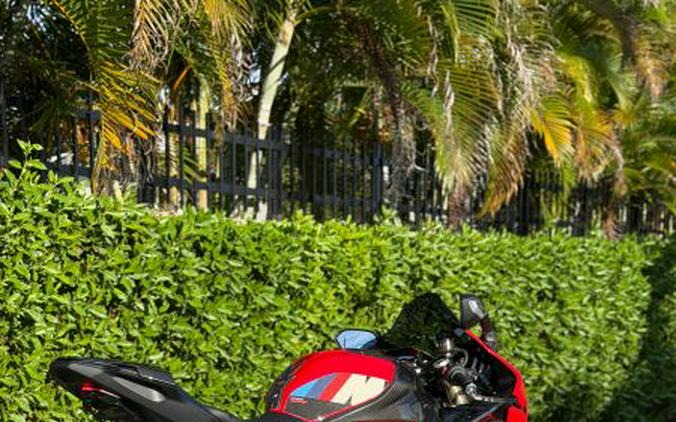 2023 BMW S1000RR