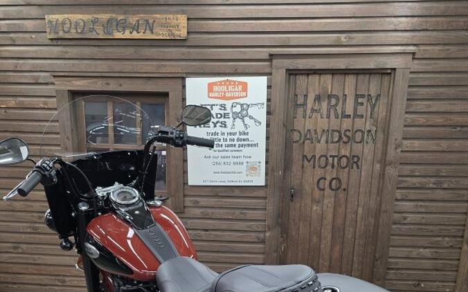 2024 Harley-Davidson® Heritage Classic 114 RED ROCK/BLACK W/ PINSTRIPE