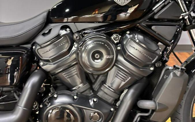 2025 Harley-Davidson® Nightster™ VIVID BLACK