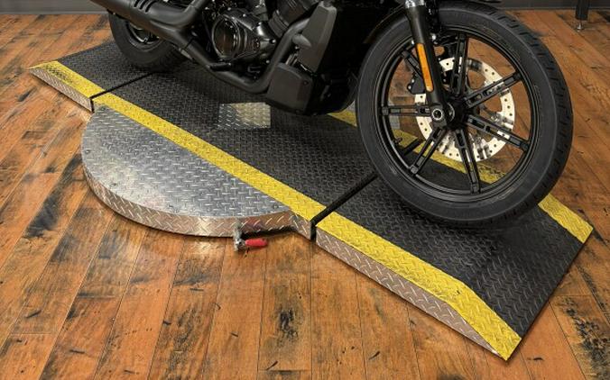 2025 Harley-Davidson® Nightster™ VIVID BLACK