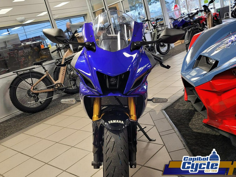 2025 Yamaha YZF-R7