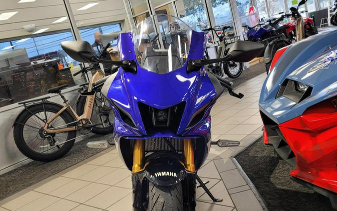 2025 Yamaha YZF-R7