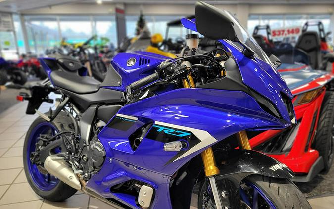 2025 Yamaha YZF-R7