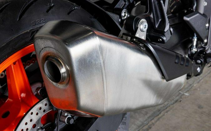 2024 KTM Duke 990