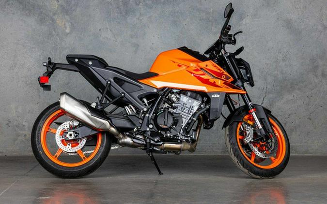 2024 KTM Duke 990