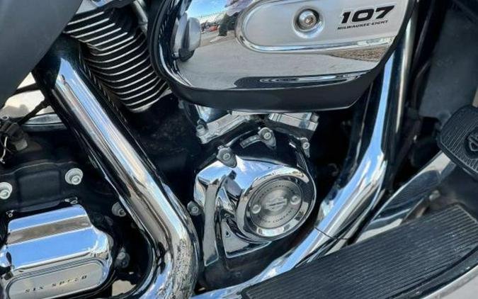 2017 Harley-Davidson® FLHTCUTG - Tri Glide® Ultra