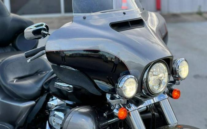 2017 Harley-Davidson® FLHTCUTG - Tri Glide® Ultra