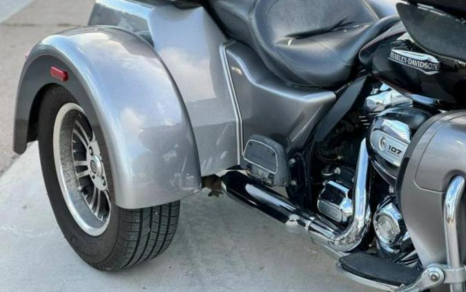 2017 Harley-Davidson® FLHTCUTG - Tri Glide® Ultra