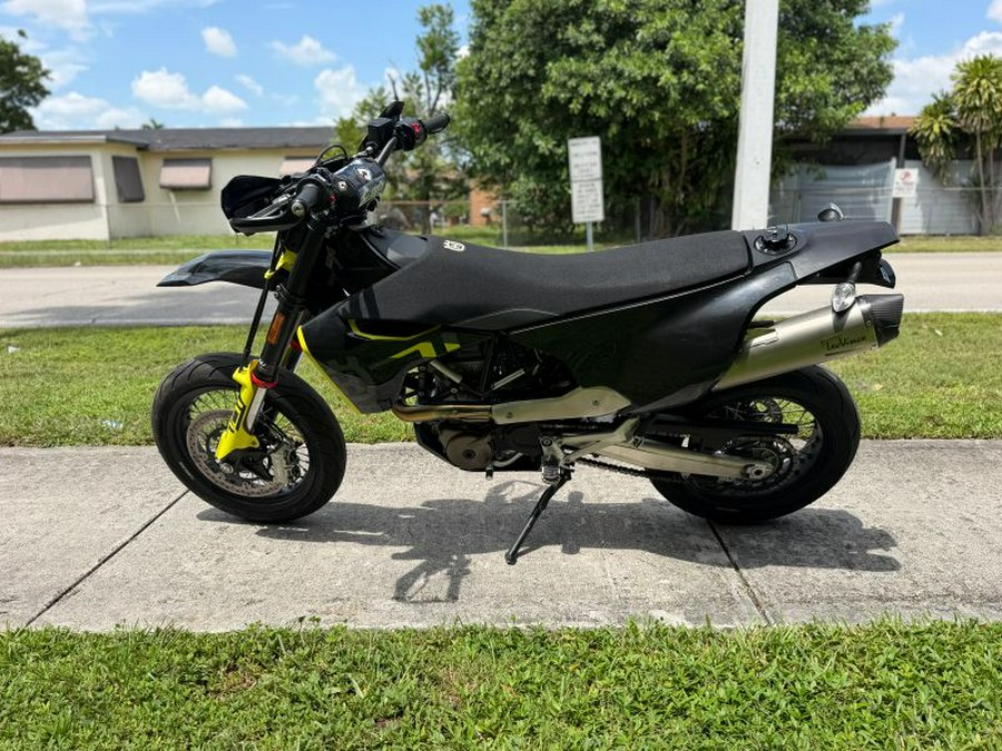 2024 Husqvarna 701 Supermoto