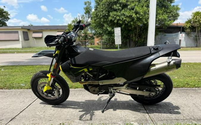 2024 Husqvarna 701 Supermoto