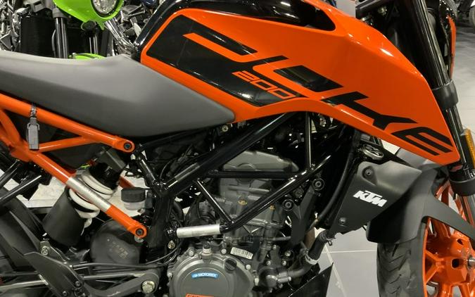 2021 KTM 200 Duke