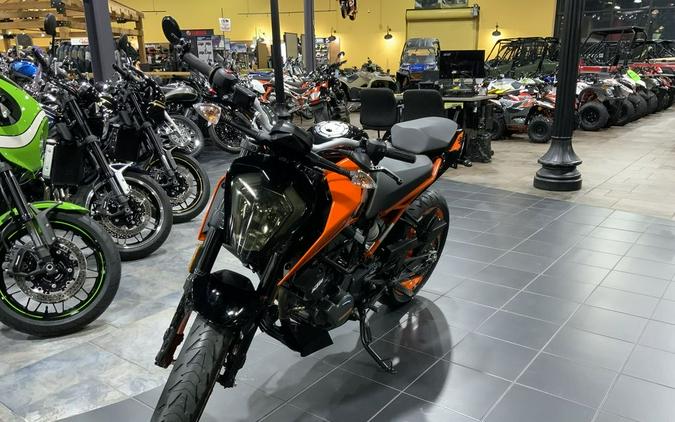 2021 KTM 200 Duke