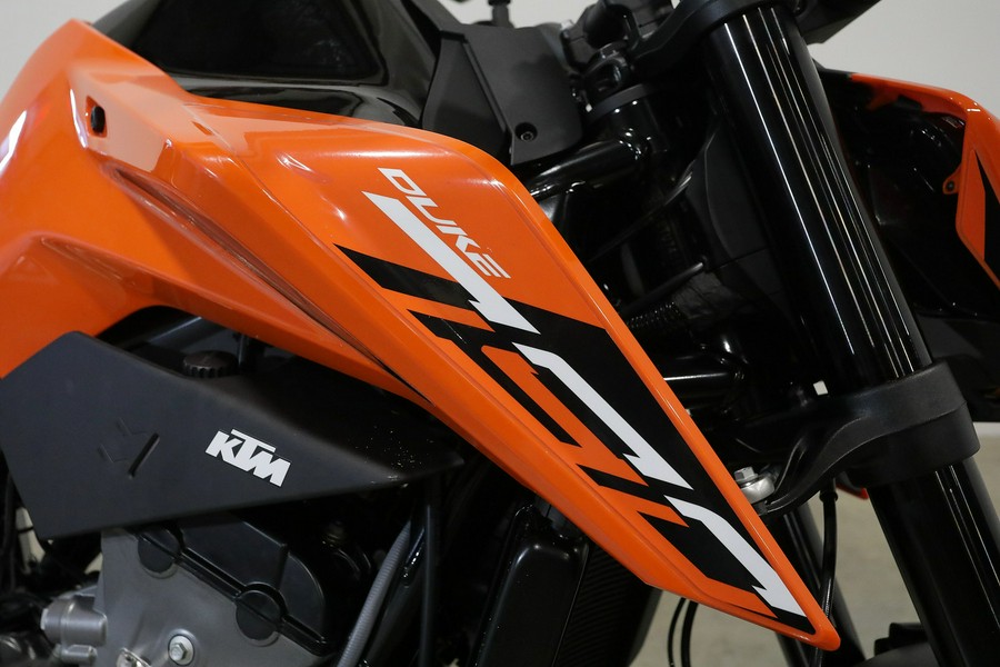 2024 KTM 790 Duke