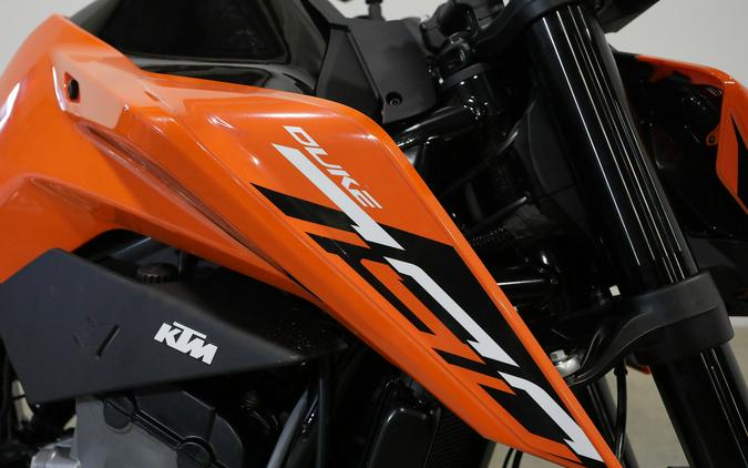 2024 KTM 790 Duke