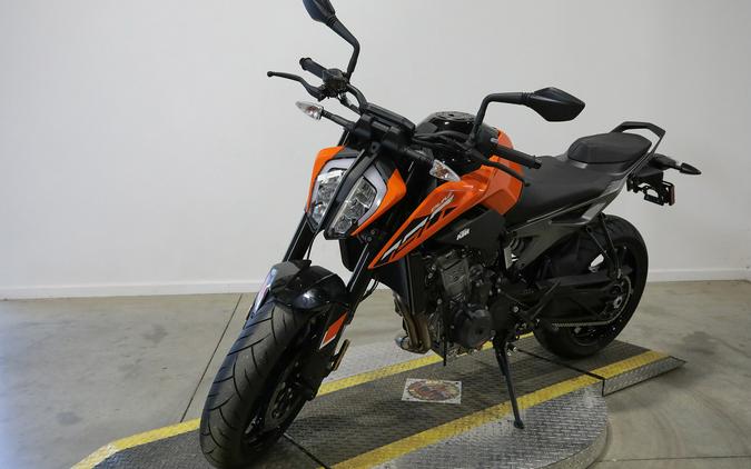 2024 KTM 790 Duke