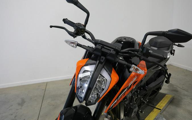 2024 KTM 790 Duke