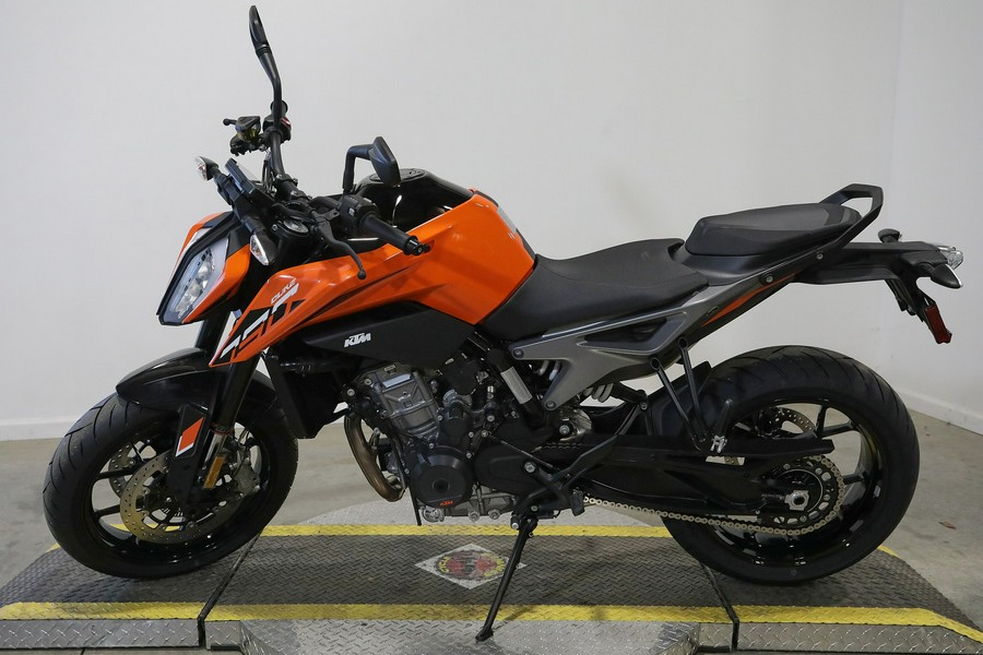 2024 KTM 790 Duke