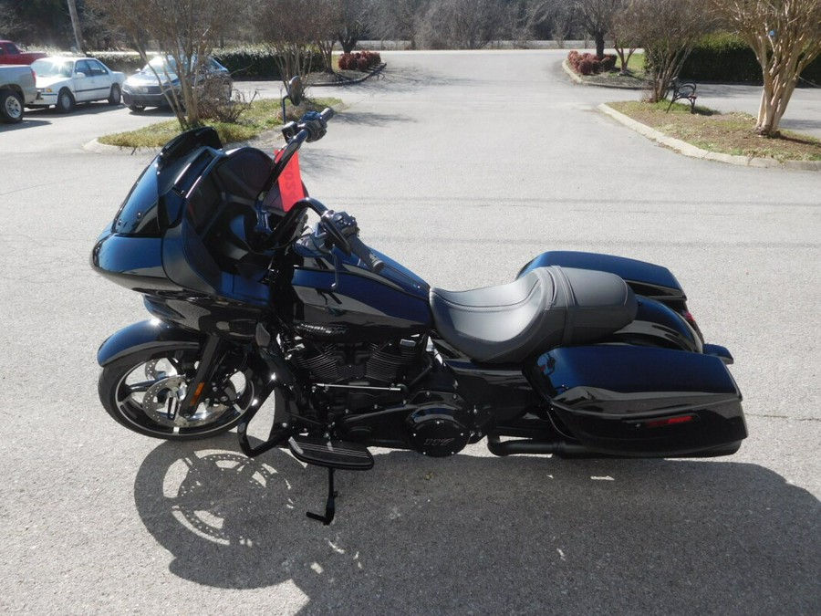 FLTRX 2024 Road Glide™