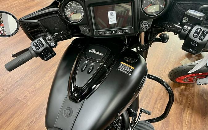 2025 Indian Chieftain Dark Horse w/PowerBand Audio Black Smo