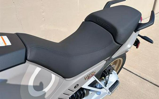 2023 Moto Guzzi V100 Mandello Aviazione Navale LE