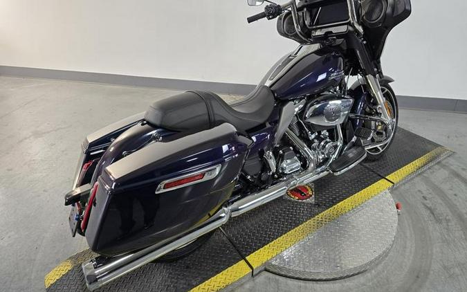2025 Harley-Davidson® FLHX - Street Glide®