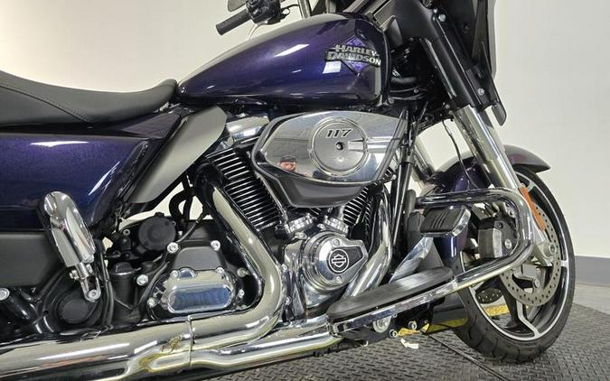 2025 Harley-Davidson® FLHX - Street Glide®