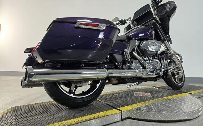 2025 Harley-Davidson® FLHX - Street Glide®