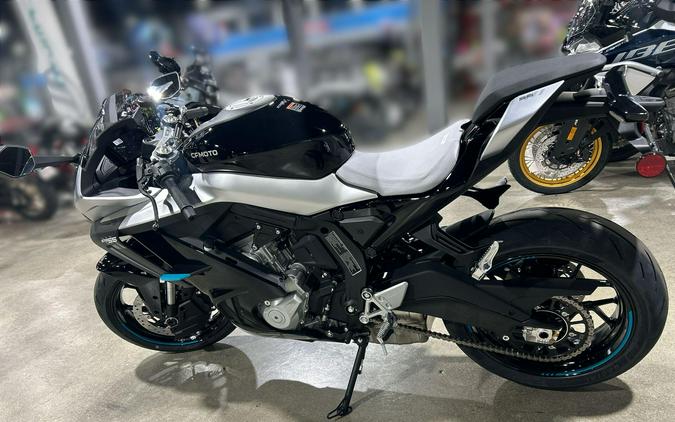 2026 CFMOTO 675SS