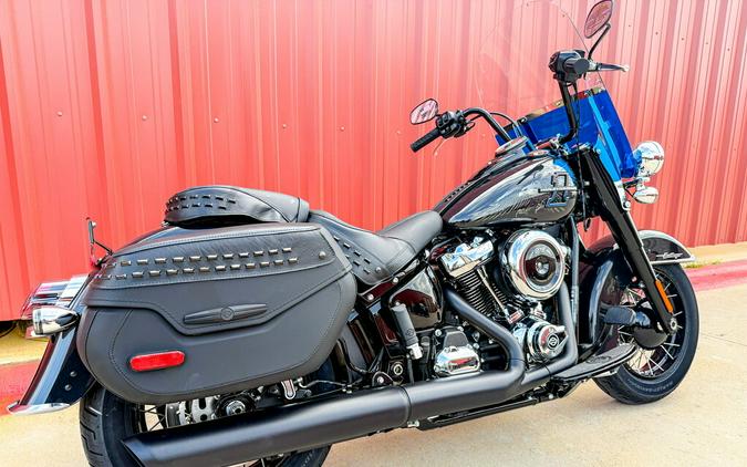 2026 Harley-Davidson® Liberty Edition Heritage Classic Midnight Ember Two-Up Laced Wheels