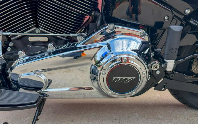 2026 Harley-Davidson® Liberty Edition Heritage Classic Midnight Ember Two-Up Laced Wheels