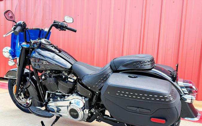 2026 Harley-Davidson® Liberty Edition Heritage Classic Midnight Ember Two-Up Laced Wheels