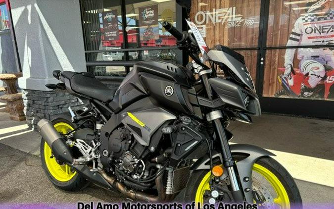 2018 Yamaha MT 10